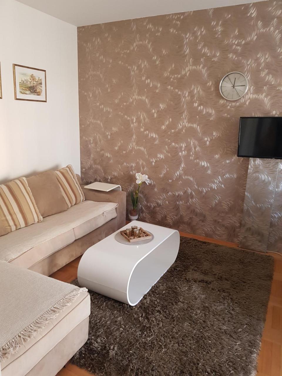 Harmony Apartman Bijeljina Exterior foto